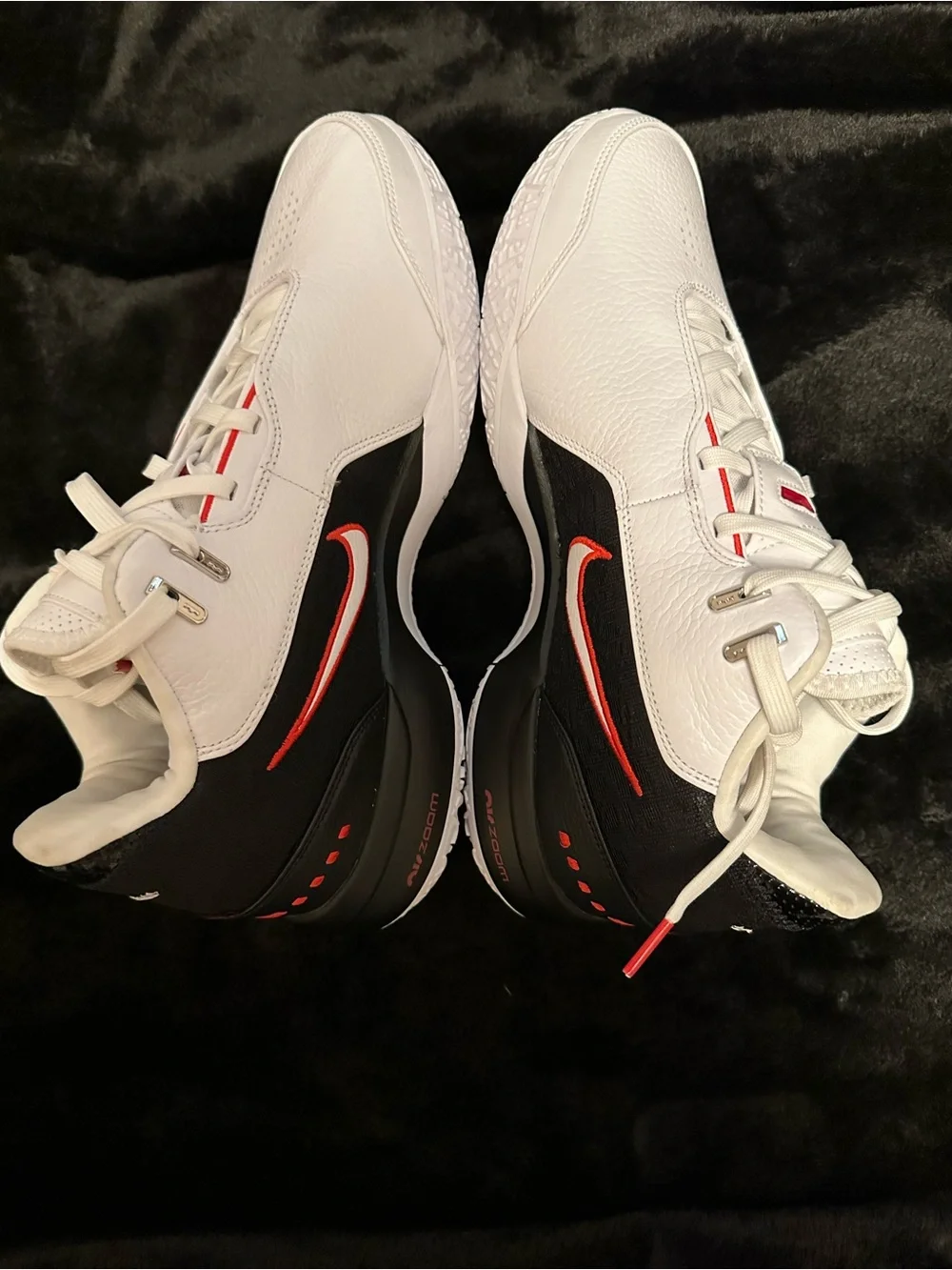 NEW LeBron NXXT Gen AMPD Basketball Shoes White/ Red/Black Sz 11.5 *READ